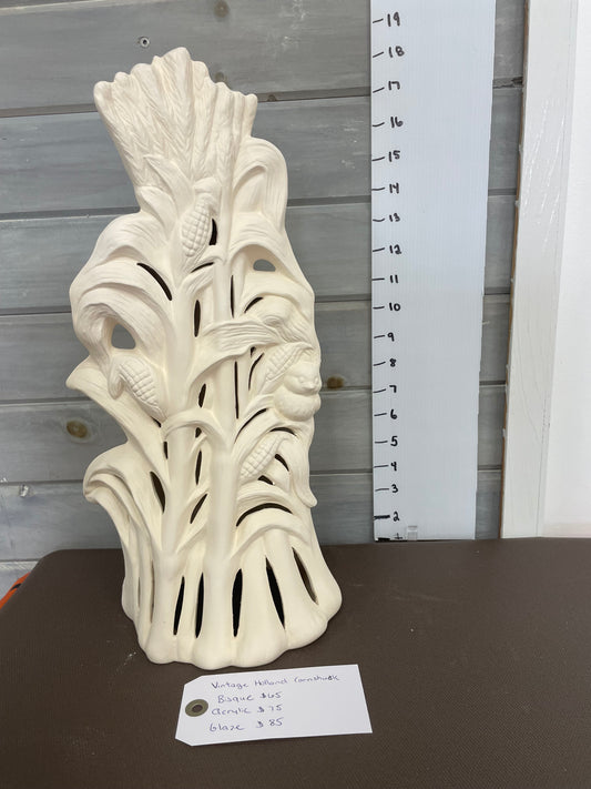 Vintage Holland Corn Shuck