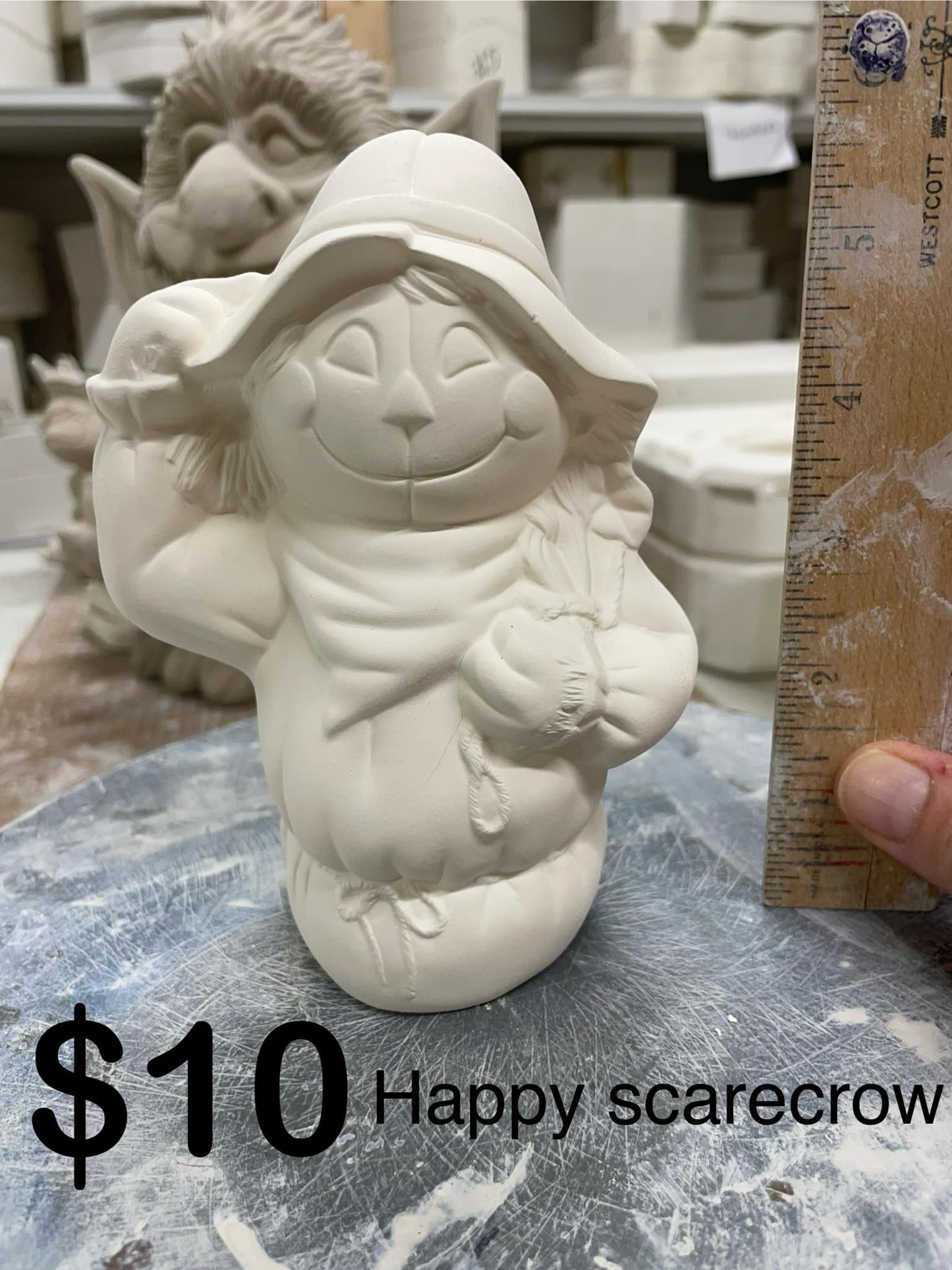 HAPPY SCARECROW -$10