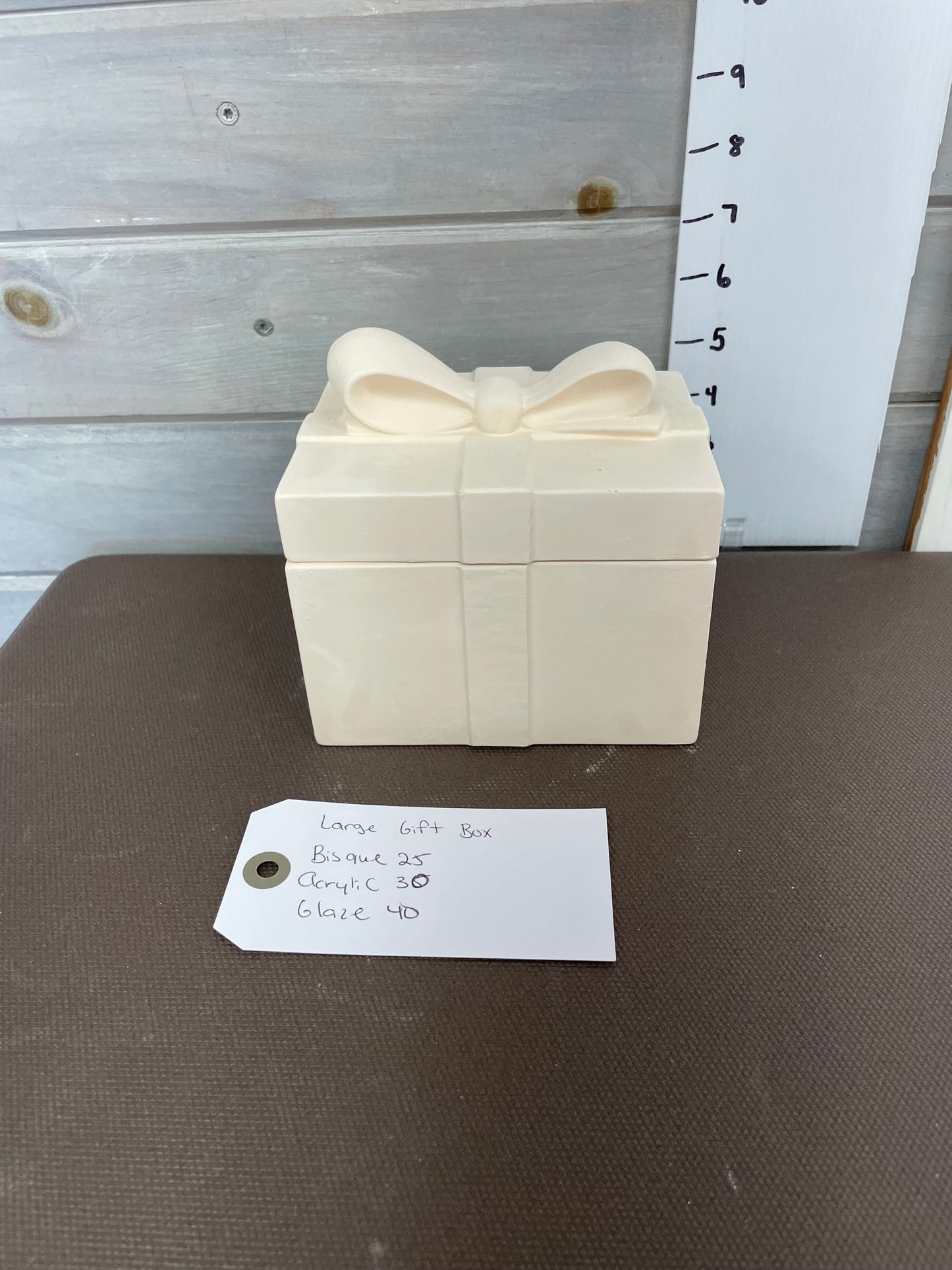 Gift box with Ribbon
