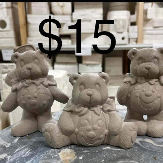 PUMPKIN BEARS - SET OF 3 -$15