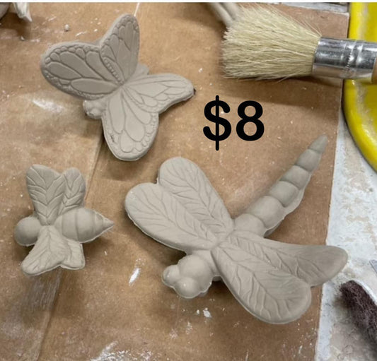 DRAGONFLIES SET OF 3  -$8