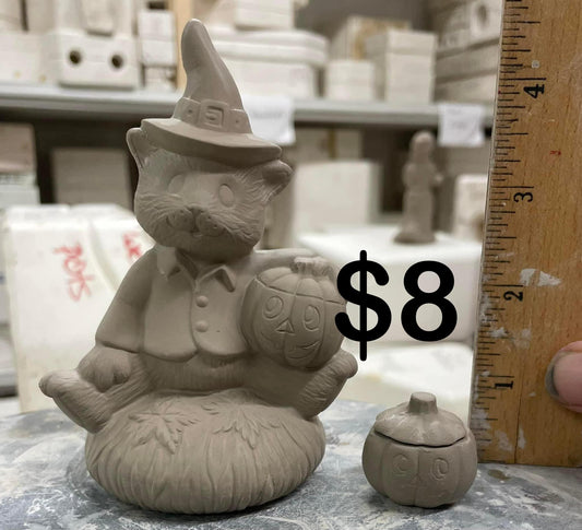 WITCH KITTY WITH PUMPKIN & A BABY PUMPKIN TOO -$8