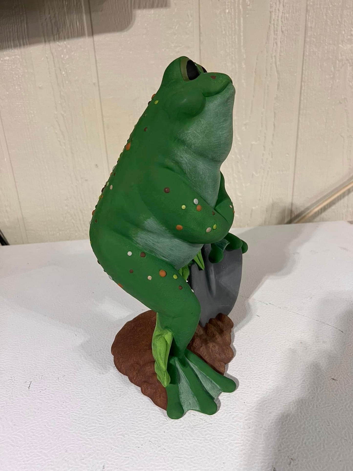 GARDEN FROG WITH SPADE  (K)-$30