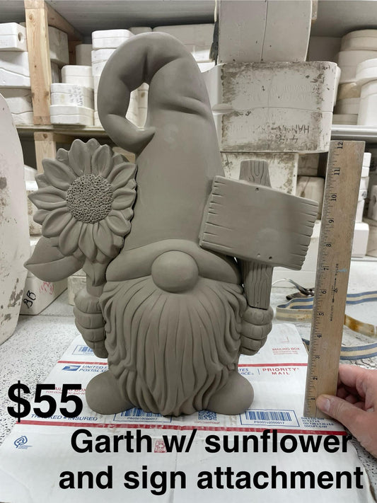 GARTH THE GNOWE WITH SUNFLOWER & SIGN  (CM) -$55